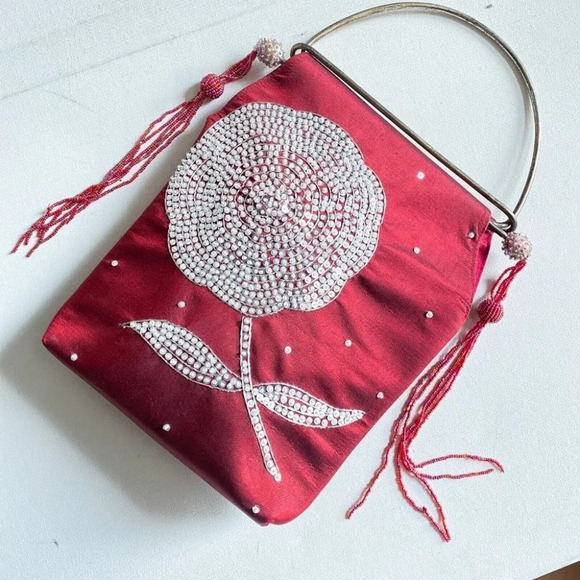 Vintage Red Silk Floral Motif  Beaded Unique Top Handle Bag - Picture 9 of 10